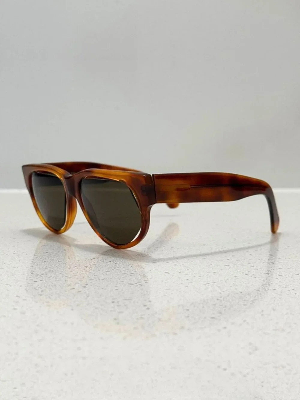 MAISON MARGIELA x CUTLER AND GROSS WRONG SIZE LENS TORTOISE SHELL SUNGLASSES